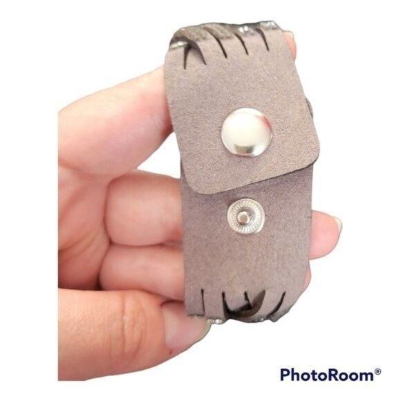 Y2K 00s Gray Braided Soft Cuff Rhinestone Twist Intertwined Suede Feel Bracelet - Picture 3 of 5